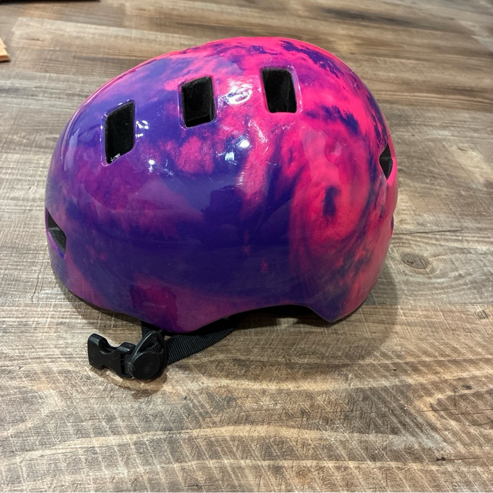 Schwinn Kids Helmet in Purple and Pink Swirl